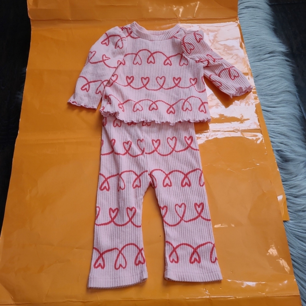 Nwot! Cat & Jack baby girl heart cozy outfit set